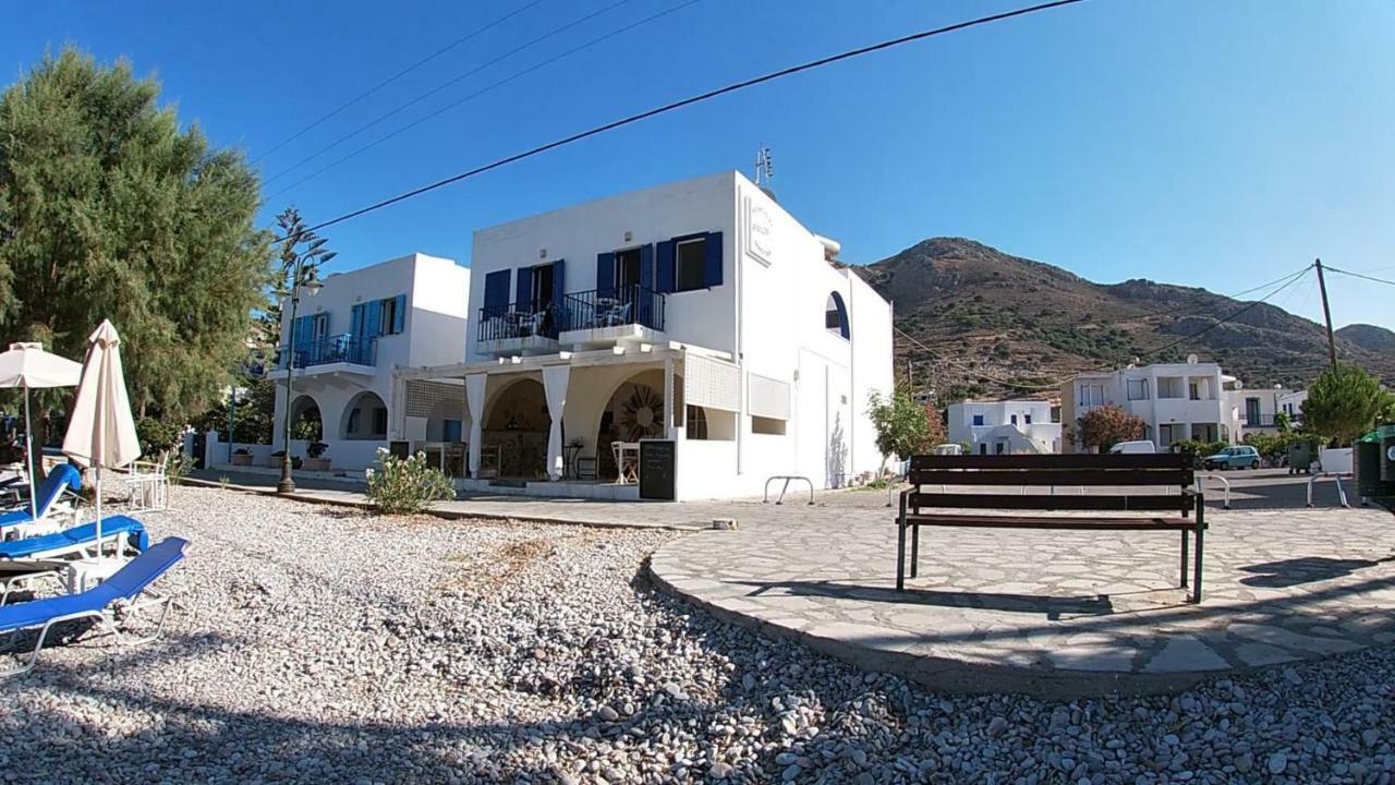 Pavlos Rooms Ливадия Экстерьер фото